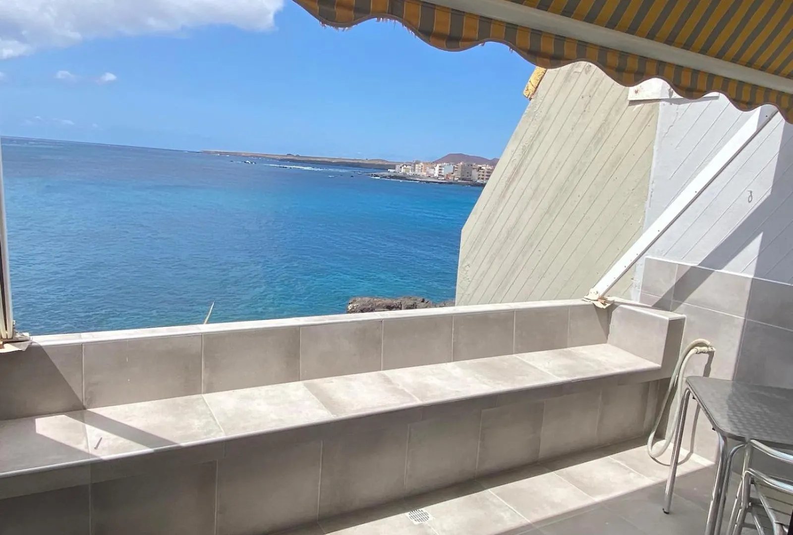 Listen The Tide -201 A Costa Del Silencio